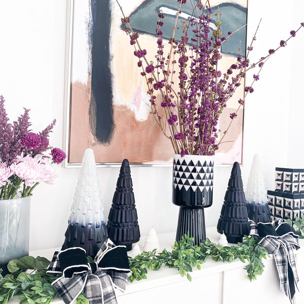 Vector Black & White Vase